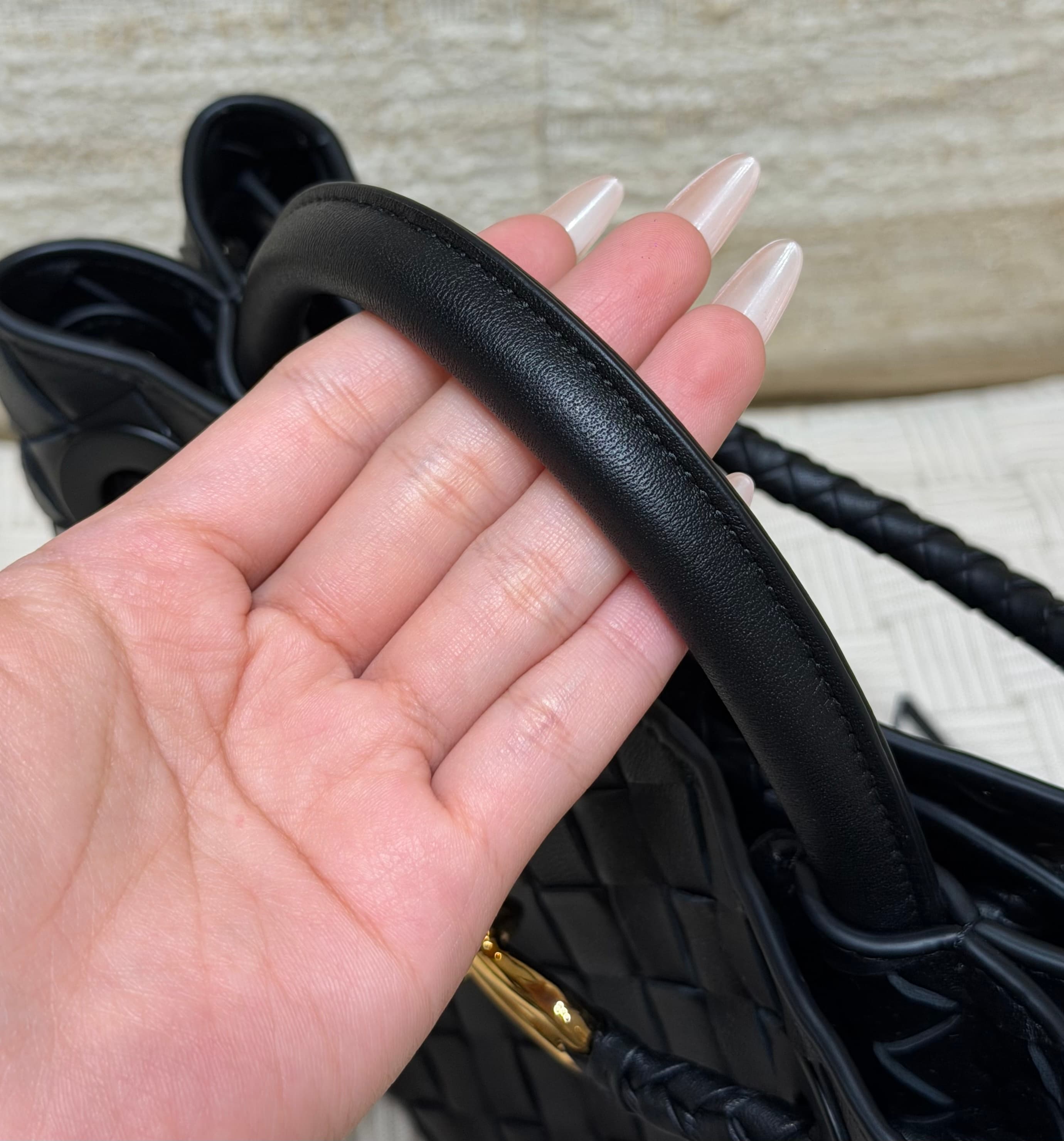 보테가베네타 Andiamo 핸드백 미니 블랙