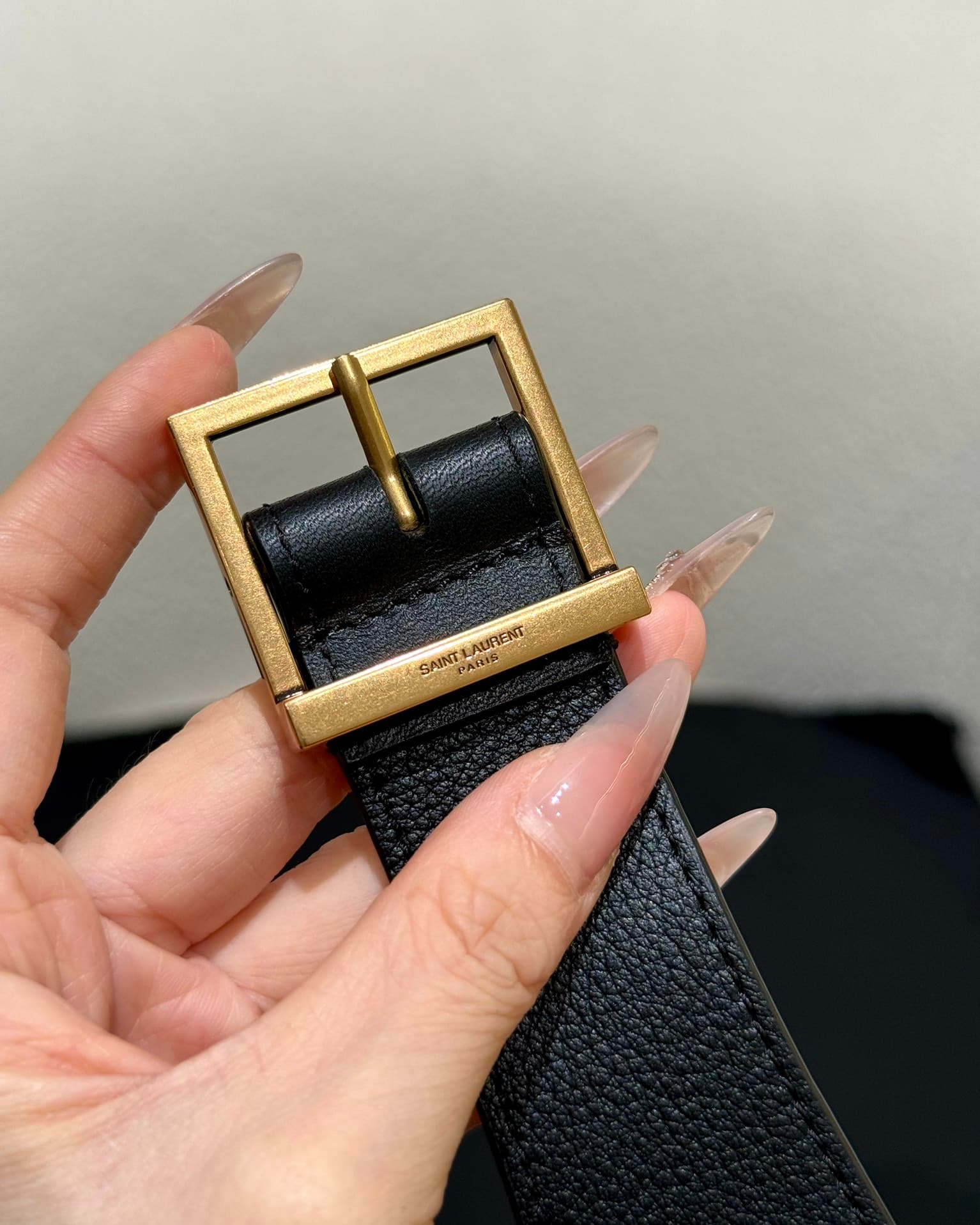 생로랑(YSL) 르 5아7 호보백 라지 블랙