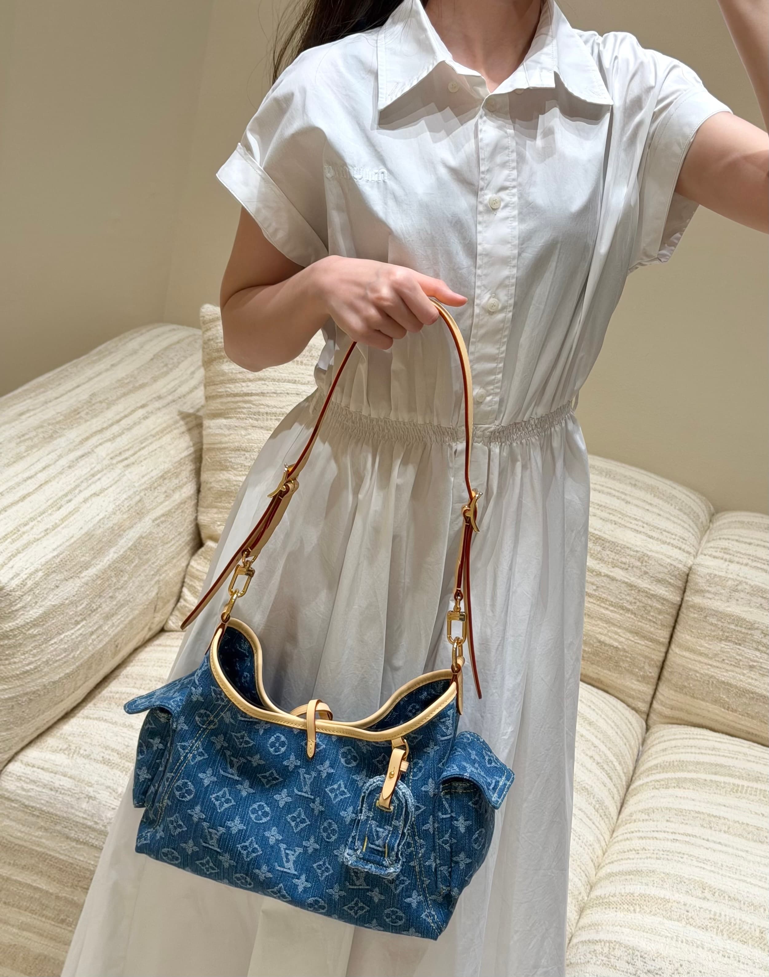 루이비통 캐리올 카고 PM 모노그램 데님 블루 백