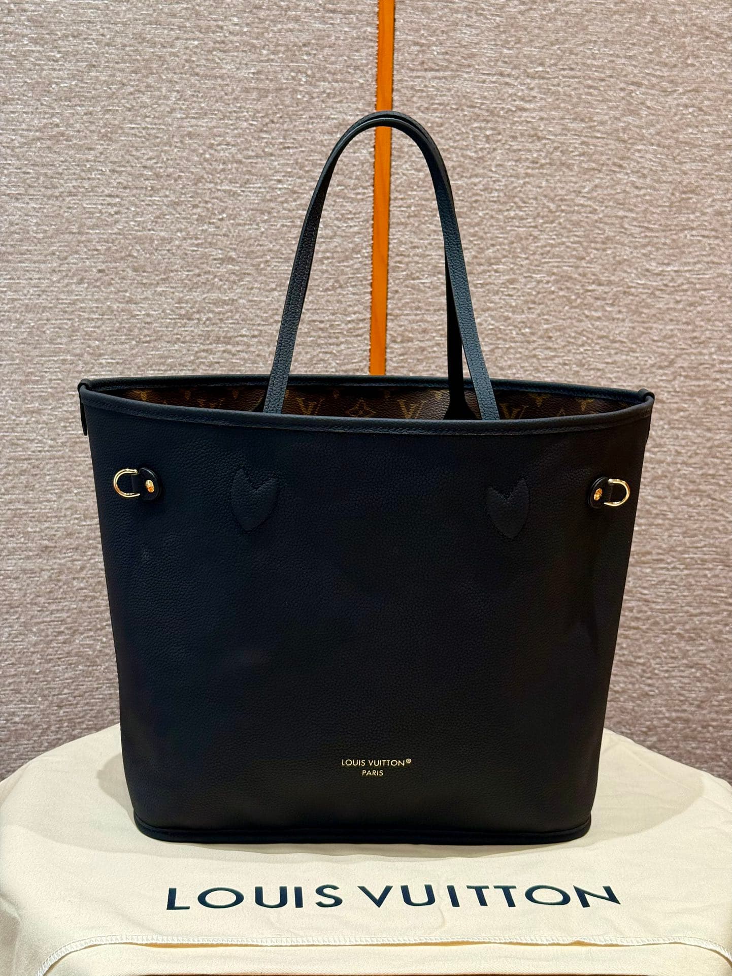 루이비통 네버풀 MM Neverfull MM 모노그램 브라운(블랙 트림 리버서블)