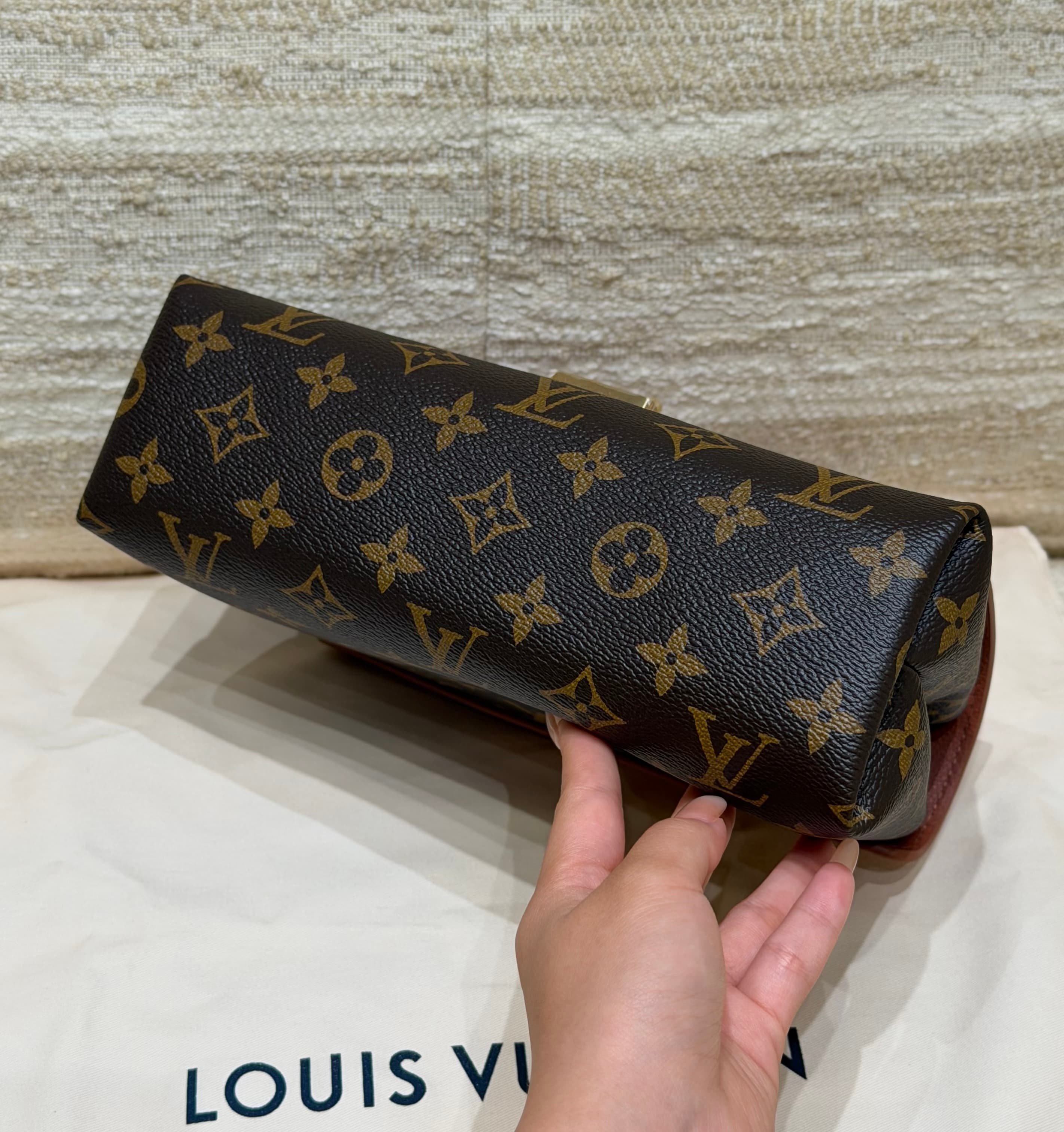 루이비통 마들렌 BB (브라운)