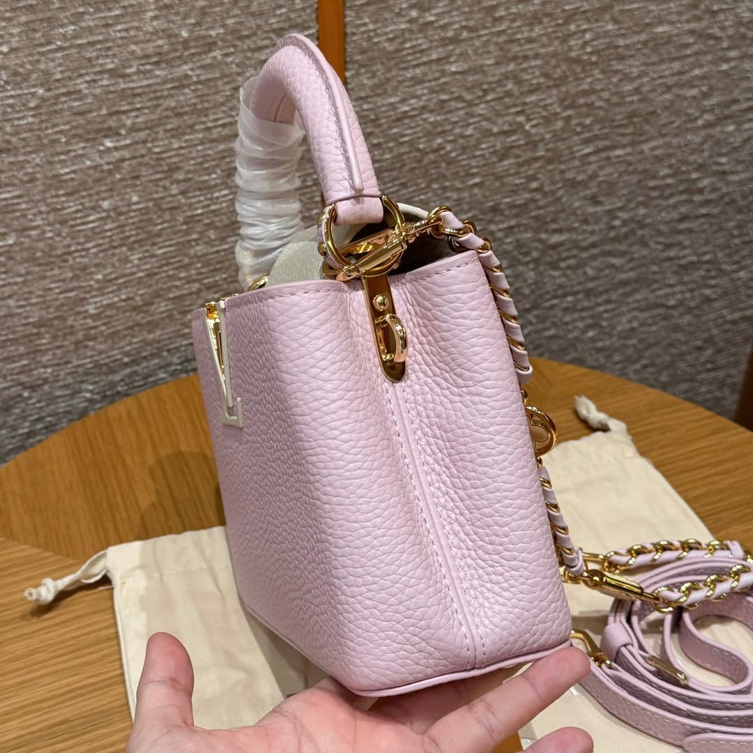 루이비통 카퓌신 MM (핑크)