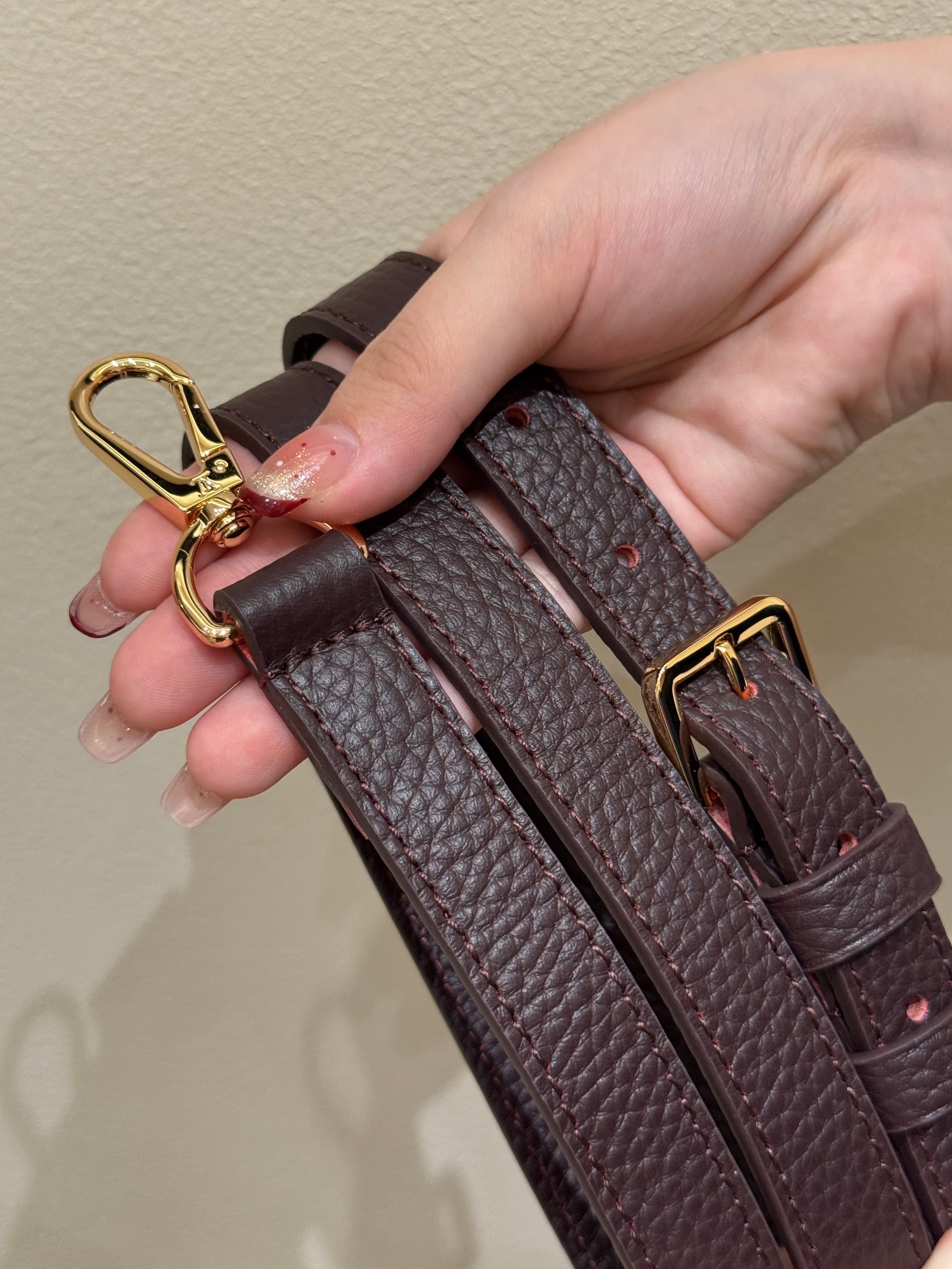 루이비통 카퓌신 MM (브라운)