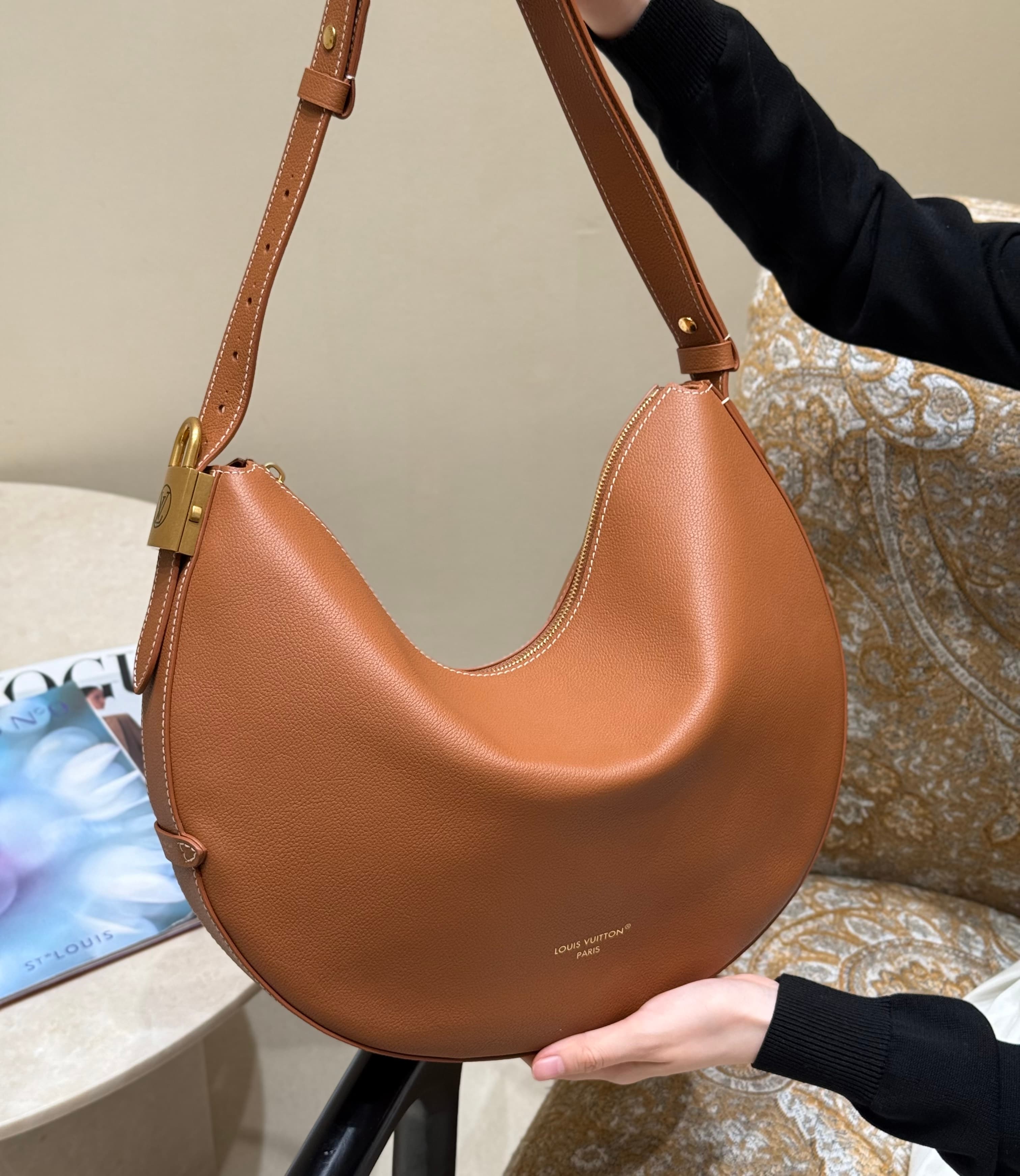 루이비통 크루아상 MM (카멜)
