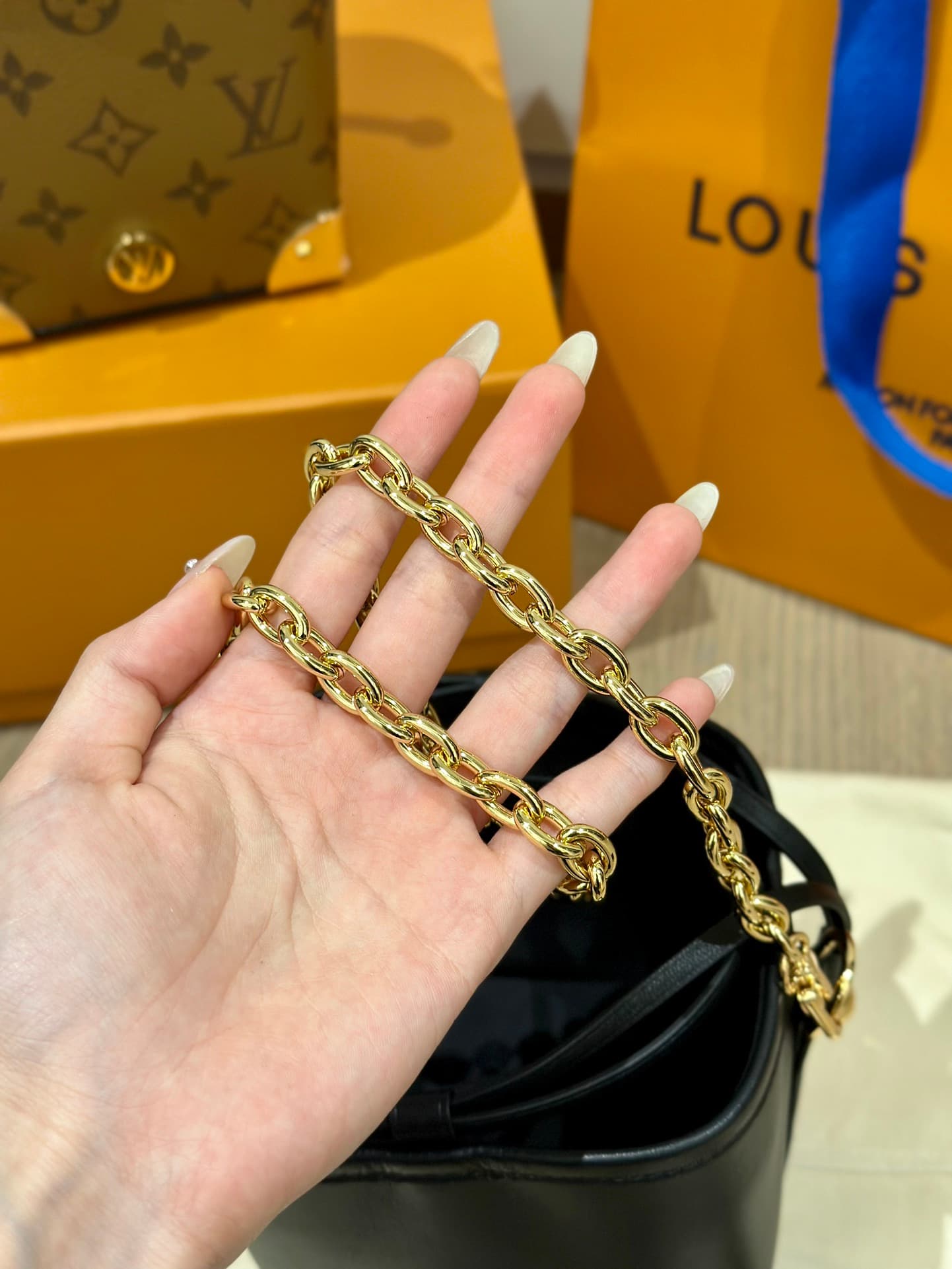 루이비통 나노노에 (블랙)