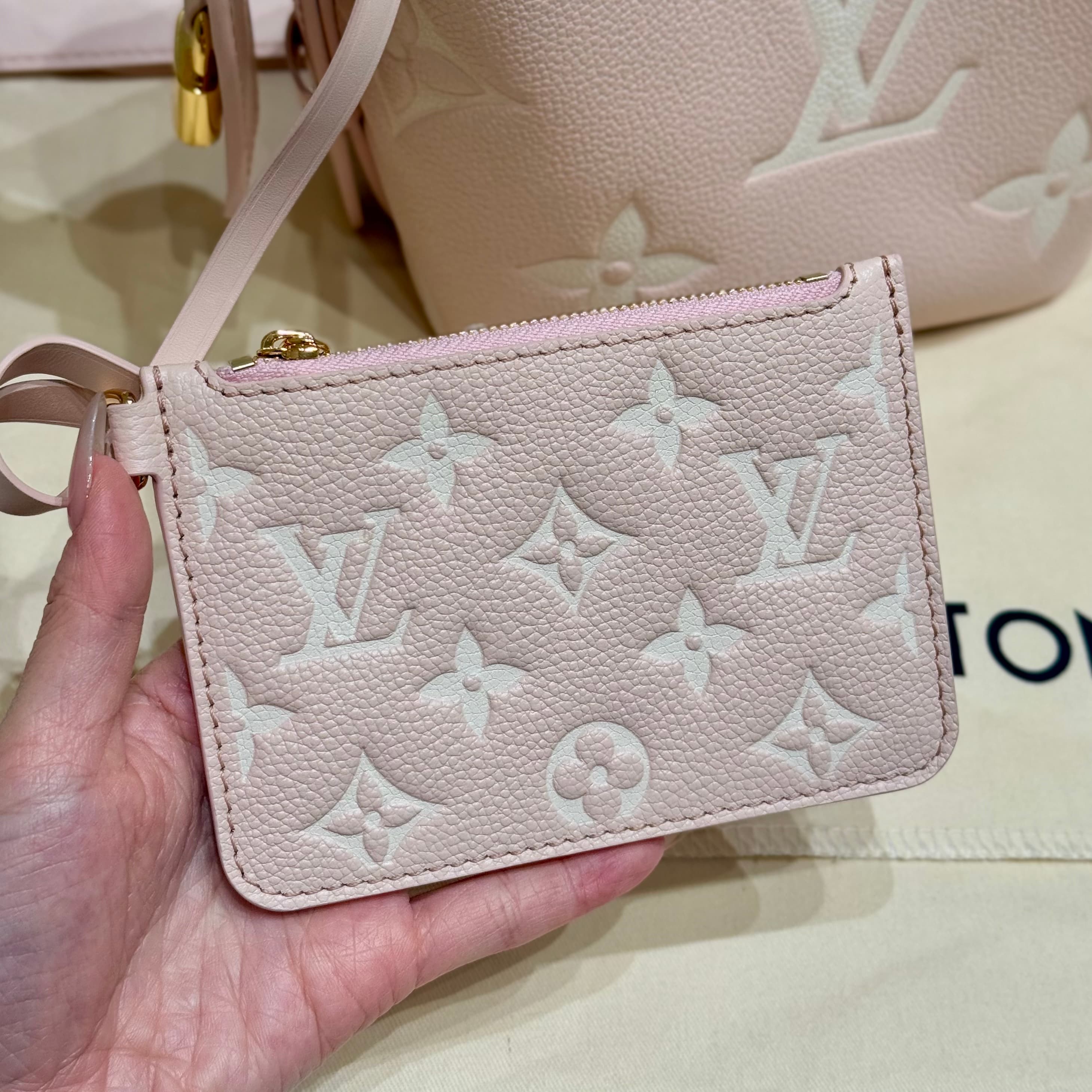 루이비통 올인 BB (핑크)