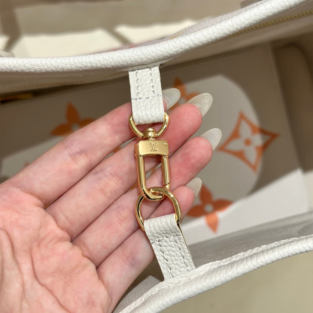 루이비통 네버풀 MM (화이트)