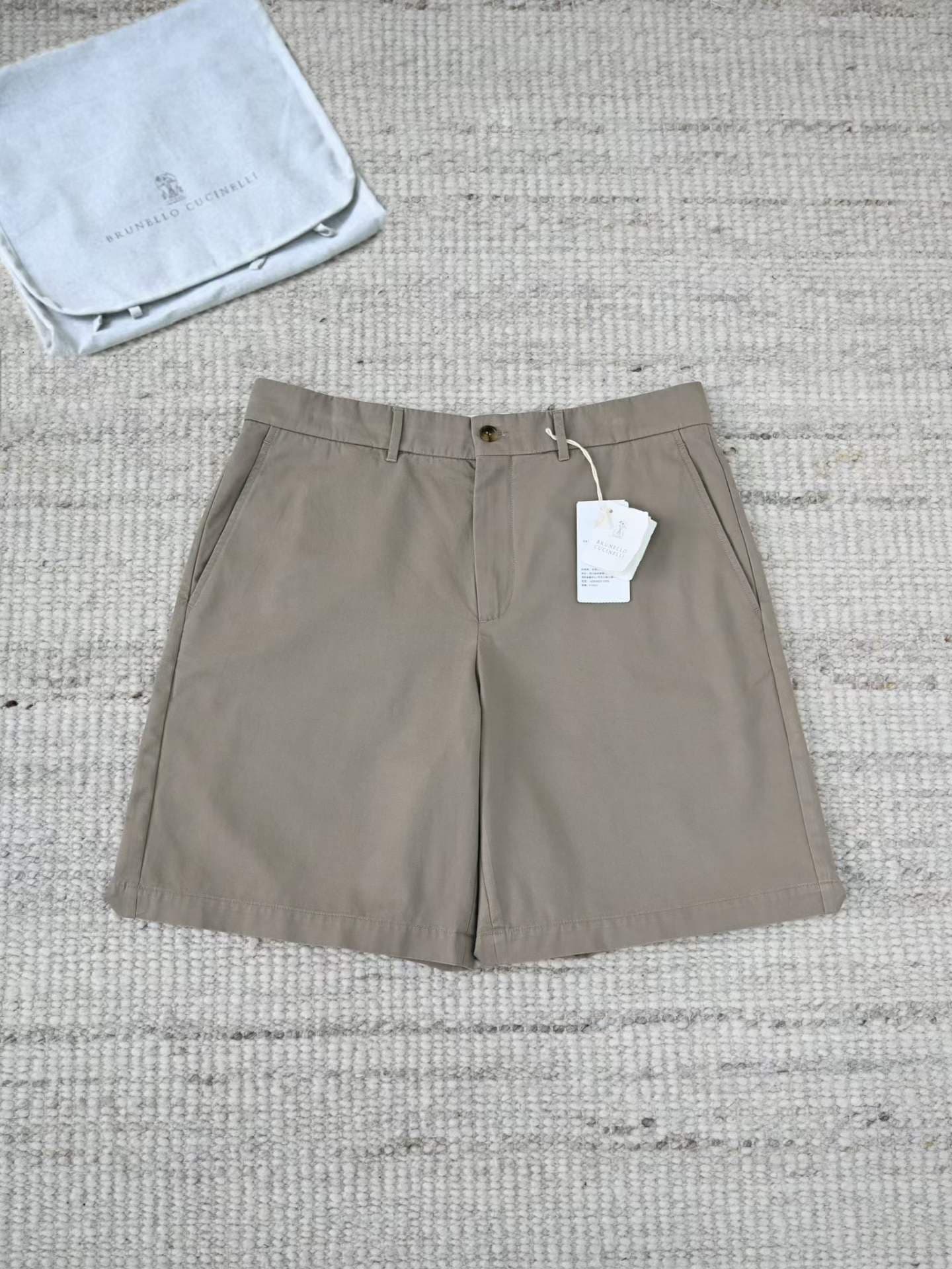 브루넬로 쿠치넬리 순면 미니멀 숏팬츠